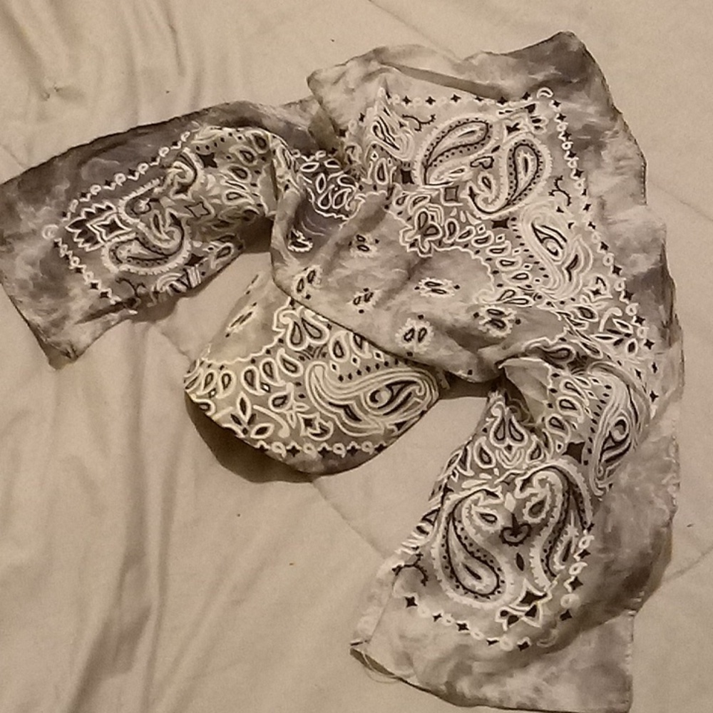 Gray Bandana Hat! - Picture 1 of 6